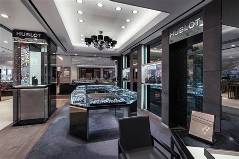 ‭ROLEX BOUTIQUE TSUM‬ in Petrovka ul. 2 125009 Moscow